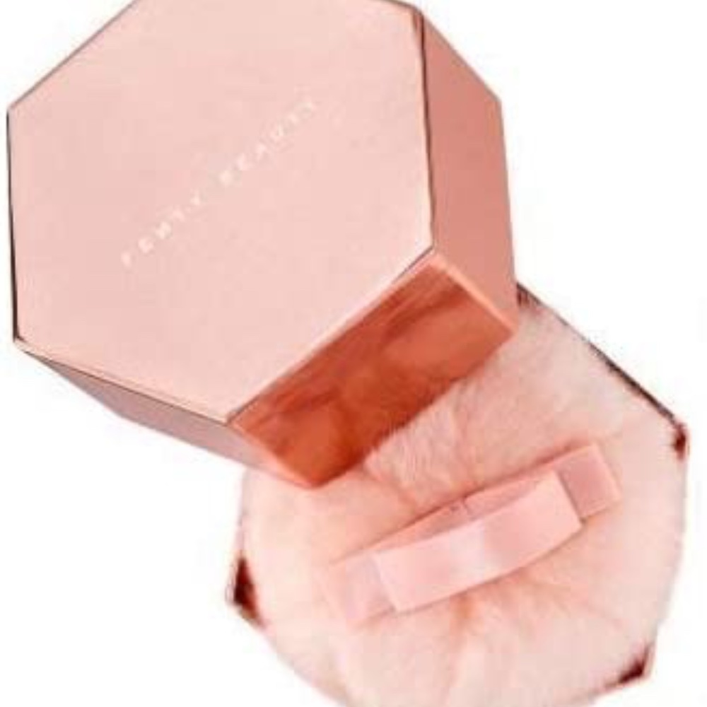 Fenty Beauty Fairy Bomb Glittering Pom Pom LTD